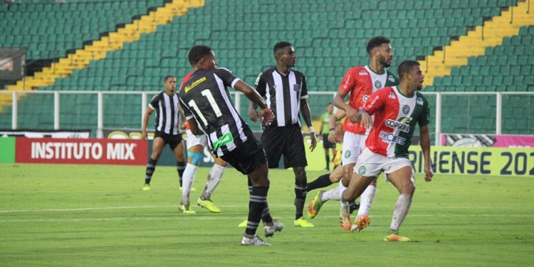 Leia mais sobre o artigo Figueirense domina partida e vence de 3 a 0 no Campeonato Catarinense