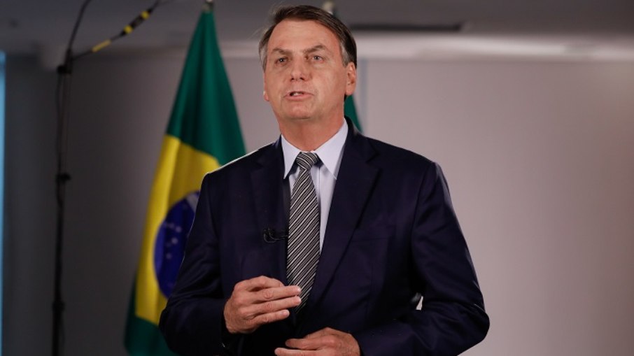 Leia mais sobre o artigo Piora na pandemia faz Bolsonaro planejar pronunciamento para rebater críticas