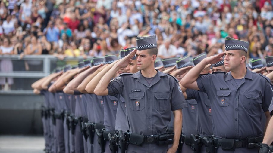 Leia mais sobre o artigo Governistas querem que policiais fiquem de fora da proposta de congelar salários