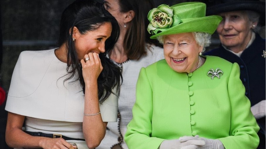 Leia mais sobre o artigo Rainha Elizabeth pede mais tempo para responder Harry e Meghan, diz site