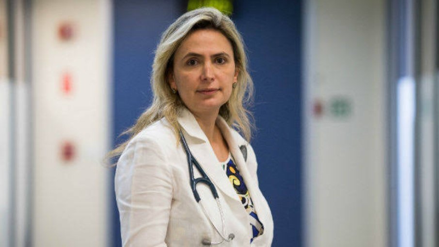 Leia mais sobre o artigo Bolsonaro sobre ameaças sofridas por médica cotada para Saúde: “Faz parte”